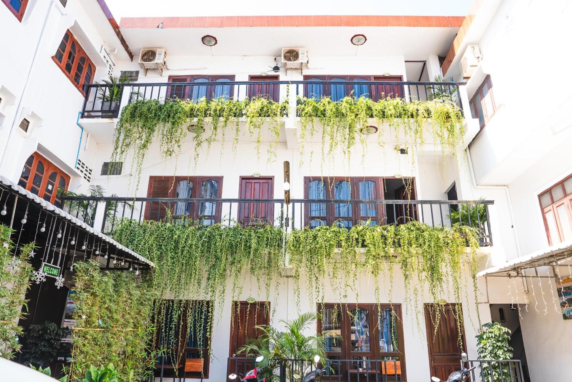 Vang Vieng Green Hotel Esterno foto